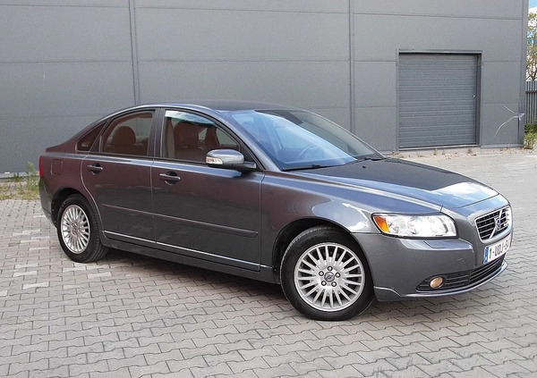 Volvo S40 cena 22900 przebieg: 168000, rok produkcji 2008 z Skarszewy małe 277